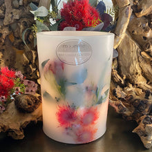 Load image into Gallery viewer, Bush Flora - Wax Lanterns Australiana