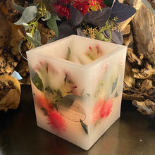 Load image into Gallery viewer, Bush Flora - Wax Lanterns Australiana