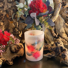Load image into Gallery viewer, Bush Flora - Wax Lanterns Australiana