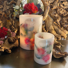 Load image into Gallery viewer, Bush Flora - Wax Lanterns Australiana