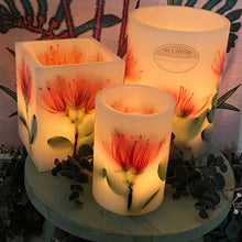 Load image into Gallery viewer, Red Flowering Gum - Australiana Wax Lanterns