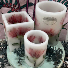 Load image into Gallery viewer, Red Flowering Gum - Australiana Wax Lanterns