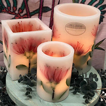 Load image into Gallery viewer, Red Flowering Gum - Australiana Wax Lanterns