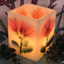 Load image into Gallery viewer, Red Flowering Gum - Australiana Wax Lanterns
