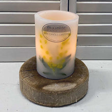 Load image into Gallery viewer, Golden Wattle - Australiana Wax Lanterns