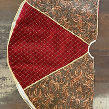 Load image into Gallery viewer, Deluxe Tree Base Skirt. Fully Lined. 120cm