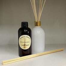 Load image into Gallery viewer, Ginger Snaps - Reed Diffuser Refill Fragrance 300ml Bottle + Set of Reeds