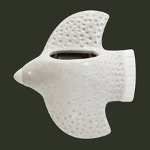 Load image into Gallery viewer, Bird Wall Planter Ceramic.
