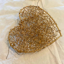 Load image into Gallery viewer, Gold Hearts Wire Mesh Garland 150cm
