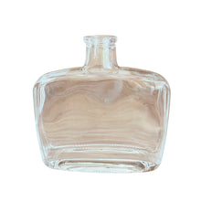 Load image into Gallery viewer, Reed Diffuser 350ml Elegance Glass Bottle.
