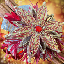 Load image into Gallery viewer, Cinnamon Sticks. Christmas Snowflake. Fragrant Quills. 23cm Red Gold
