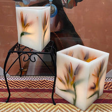 Load image into Gallery viewer, Strelitzia &quot;Bird of Paradise&quot; - Island Paradise Wax Lanterns
