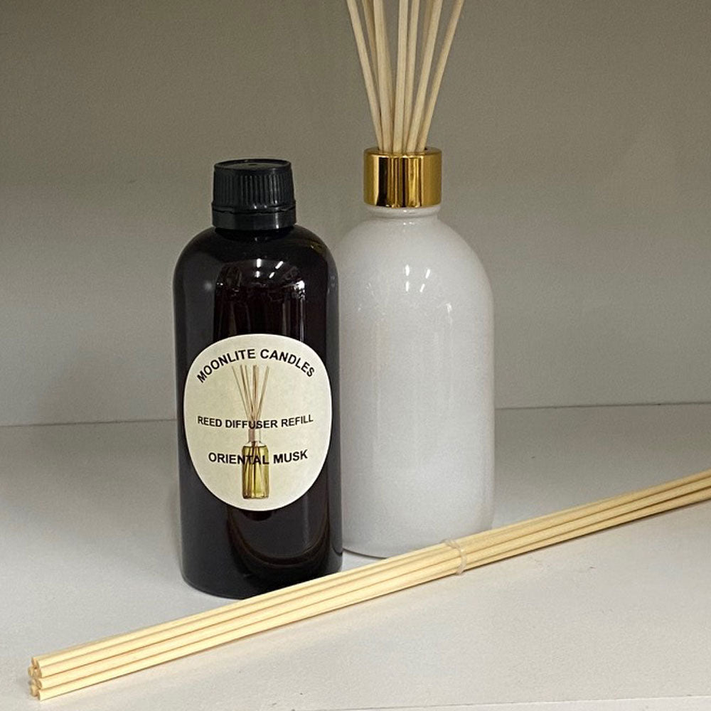 Oriental Musk - Reed Diffuser Refill Fragrance 300ml Bottle + Set of Reeds