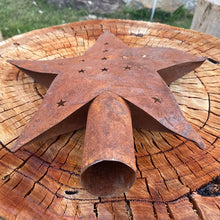 Load image into Gallery viewer, 32cm Rustic Metal Star Tree Topper.
