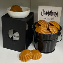 Load image into Gallery viewer, Sandalwood - Wax Melts
